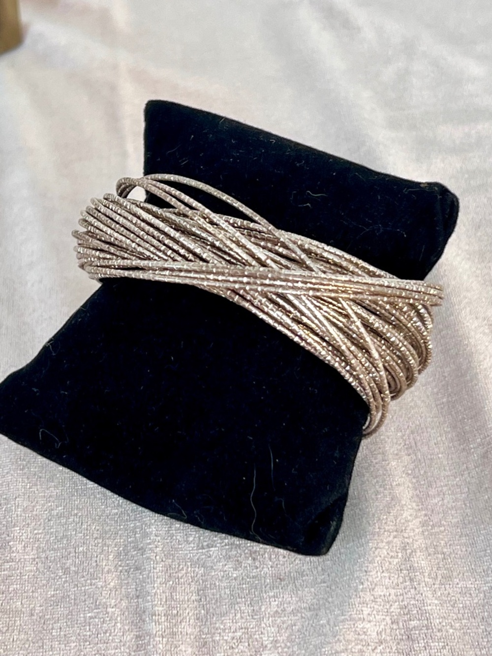 Multi bangle twist